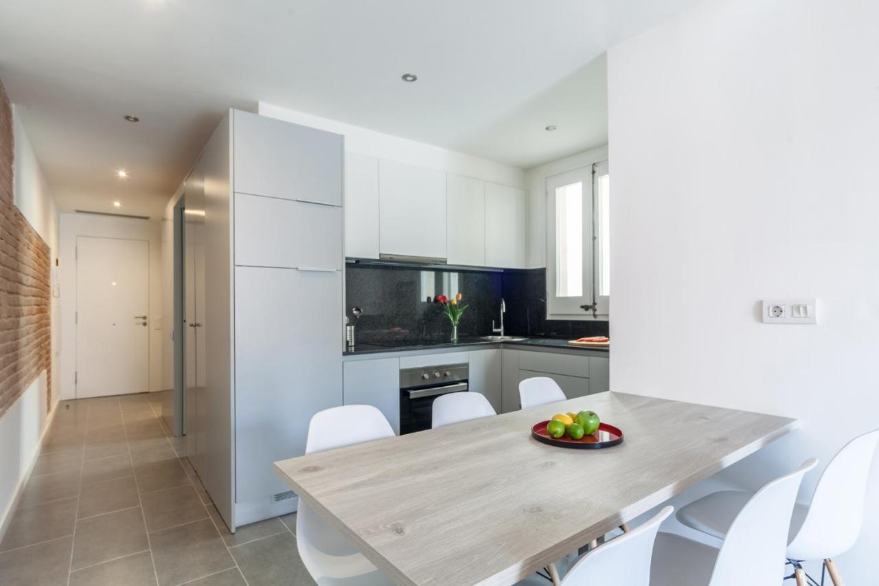Aparteasy Barcelona Luaran gambar