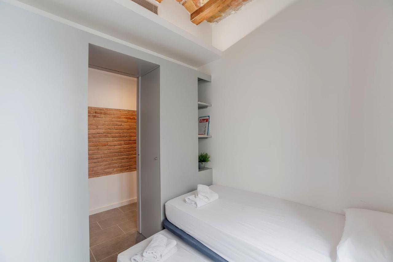 Aparteasy Barcelona Luaran gambar