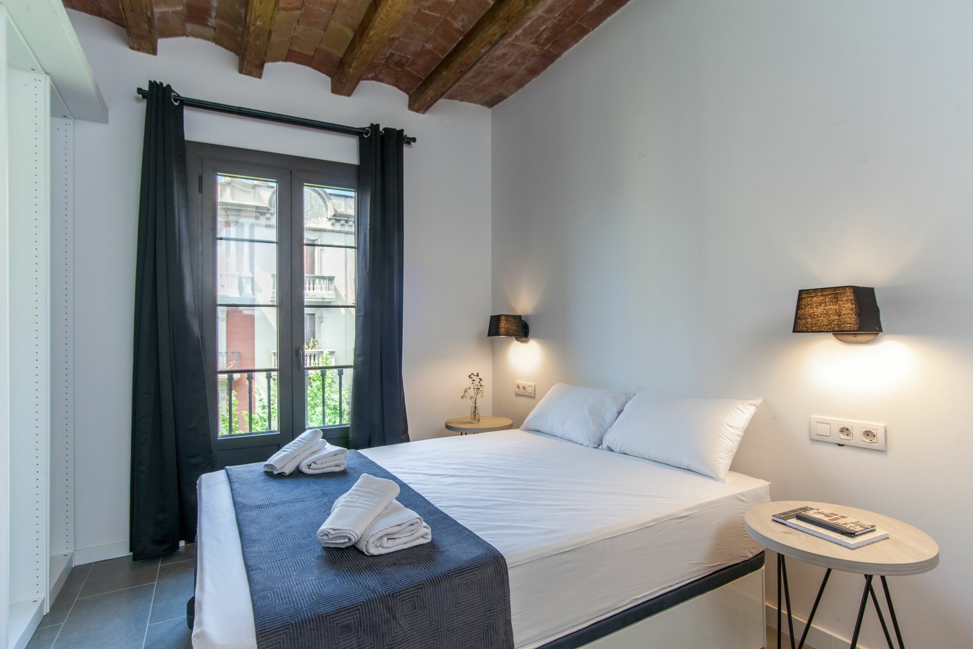 Aparteasy Barcelona Luaran gambar